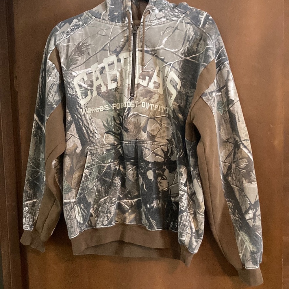 Mens Cabela’s camo sweatshirt